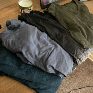 bundle of 4 lululemon LS swiftly size 4